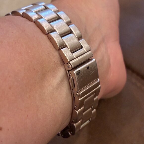 Aeropostale Pink with Cubic Zirconia Surrounding Face Metal Women's Watch - Picture 10 of 15